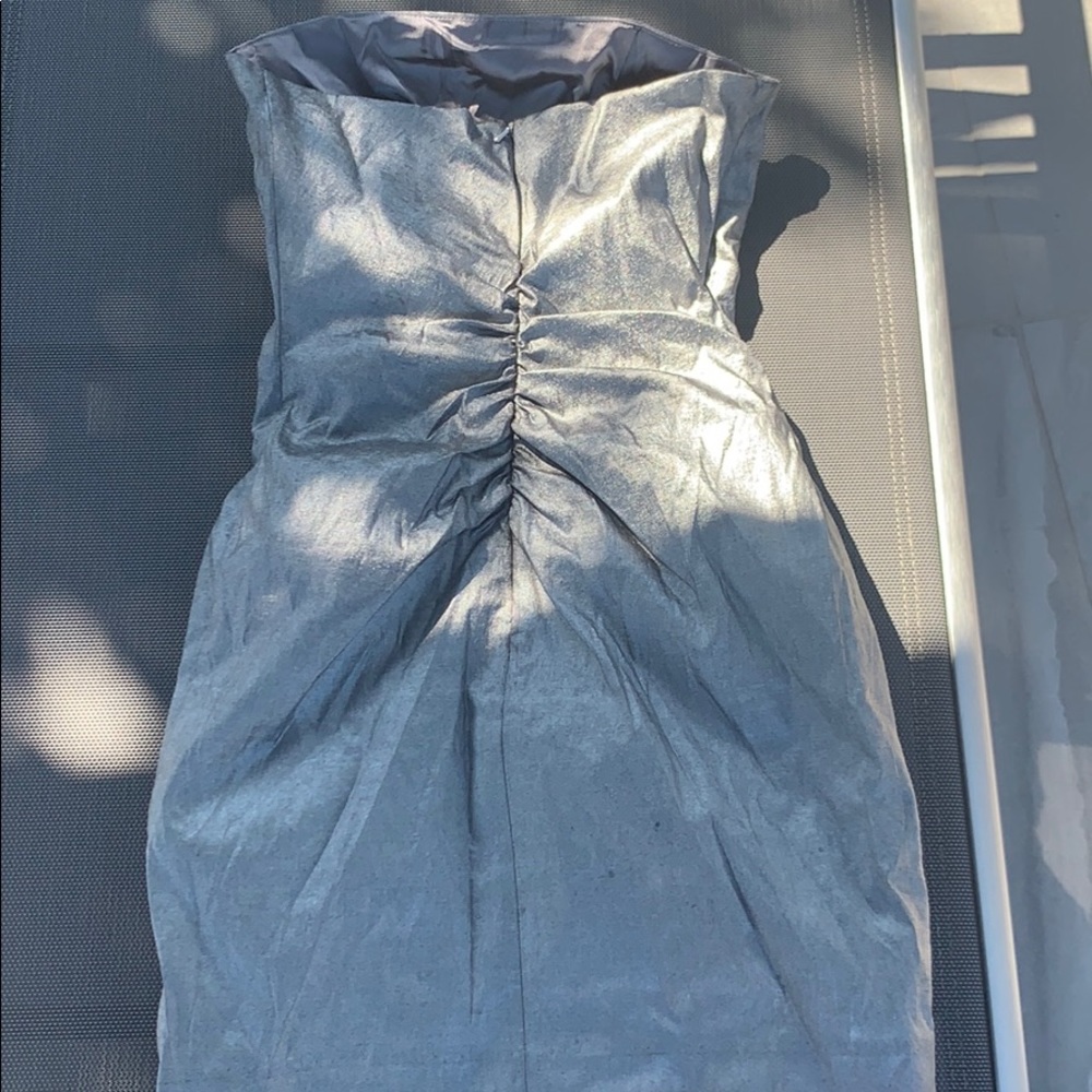 💎 SILVER STRAPLESS DRESS💎 - Picture 2 of 4